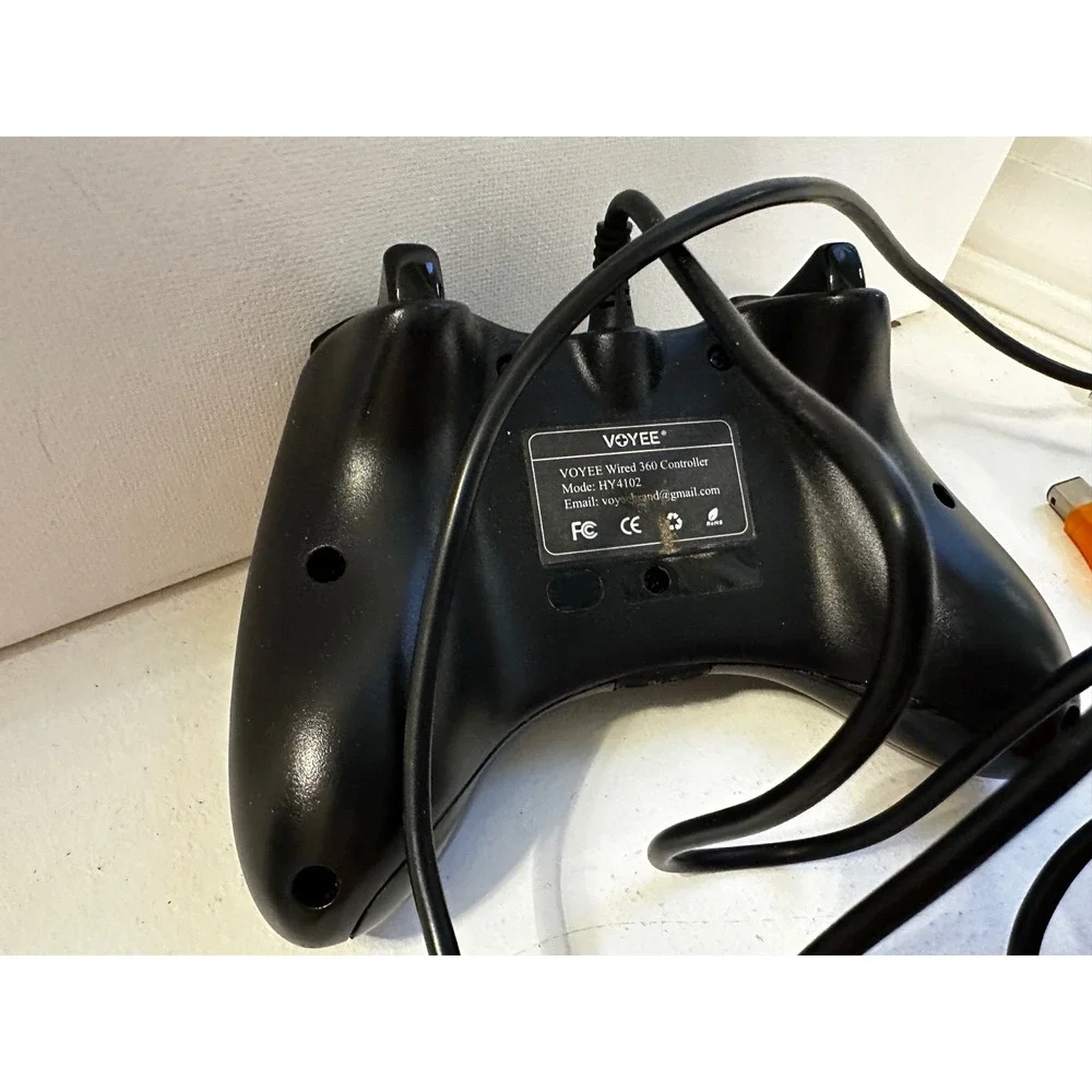 Voyee Wired 360 Controller Model HY4102 Black USB Gamepad for Xbox 360 PC Gaming